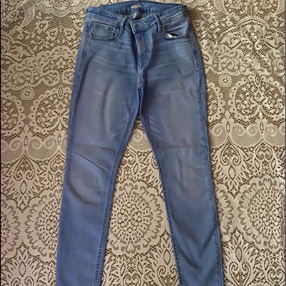 Old Navy Rockstar Super Skinny Jeans